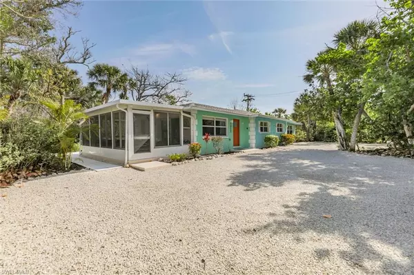 Sanibel, FL 33957,1012/1014 E Gulf DR