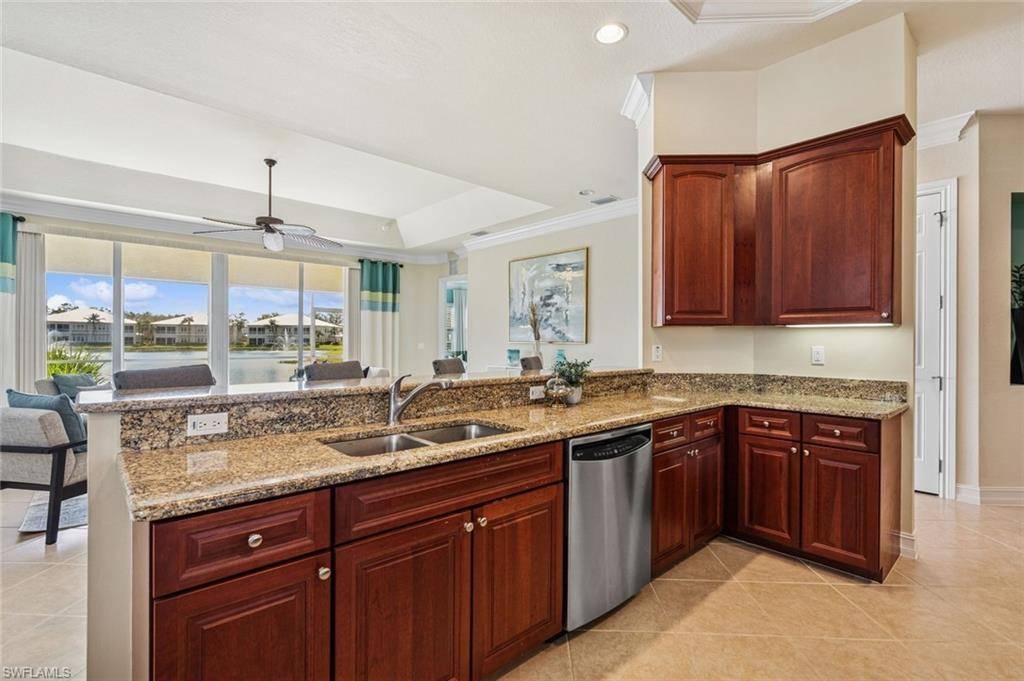 Naples, FL 34109,7168 Lemuria CIR #1701
