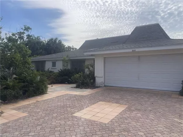 545 Boulder DR, Sanibel, FL 33957