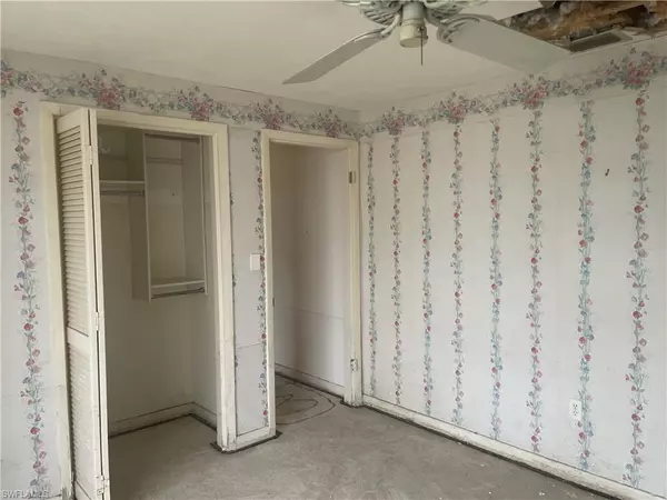 Sanibel, FL 33957,545 Boulder DR
