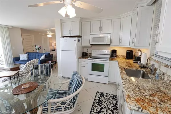 Bonita Springs, FL 34134,5900 Bonita Beach RD #1-402