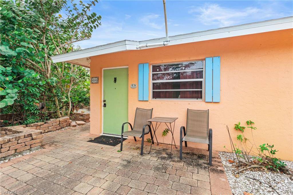 Bonita Springs, FL 34134,4245 Mariner LN