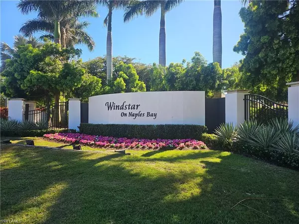 2124 Paget CIR #1,  Naples,  FL 34112
