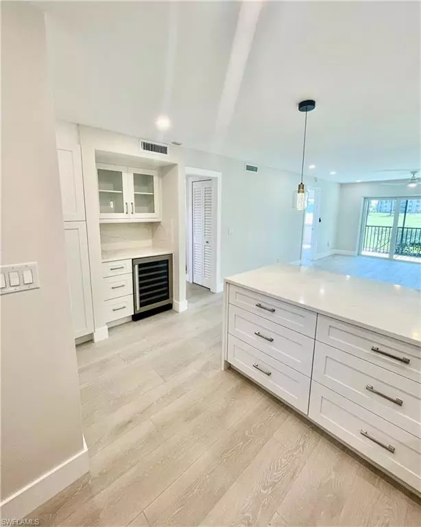 Naples, FL 34103,9 High Point CIR N #108