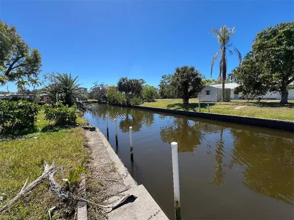 Bonita Springs, FL 34134,27575 Tarpon WAY