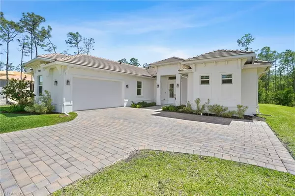 Bonita Springs, FL 34135,25340 Divot DR