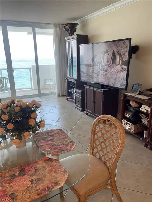 Miami Beach, FL 33140,5601 COLLINS AVE #1203