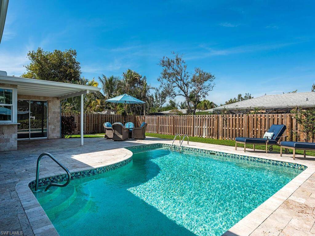 Naples, FL 34103,1395 Morningside DR