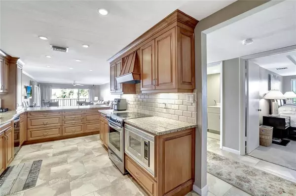 Marco Island, FL 34145,1090 S Collier BLVD #312