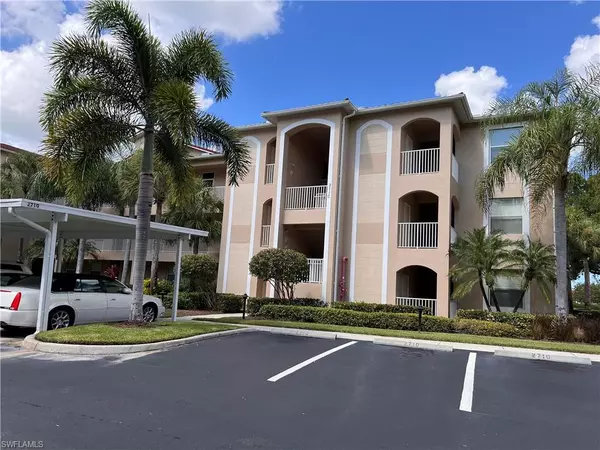 2710 Cypress Trace CIR #3015, Naples, FL 34119