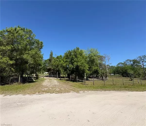 22655 Tinas LN, Fort Myers, FL 33913