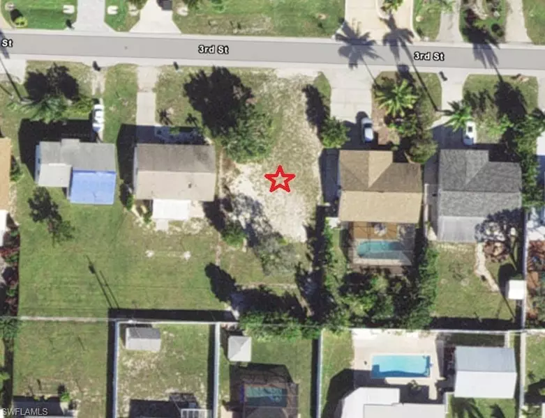 18 3rd ST, Bonita Springs, FL 34134