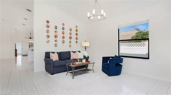 Naples, FL 34108,594 108th AVE N