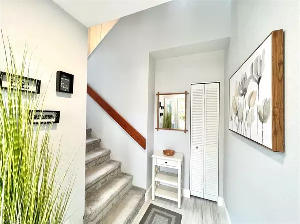 Naples, FL 34108,79 Emerald Woods DR #J6