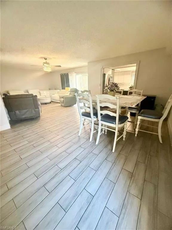 Naples, FL 34110,1020 Palm View DR #101C
