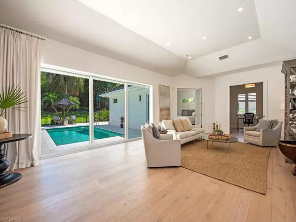 Naples, FL 34108,7026 Oakmont PKWY