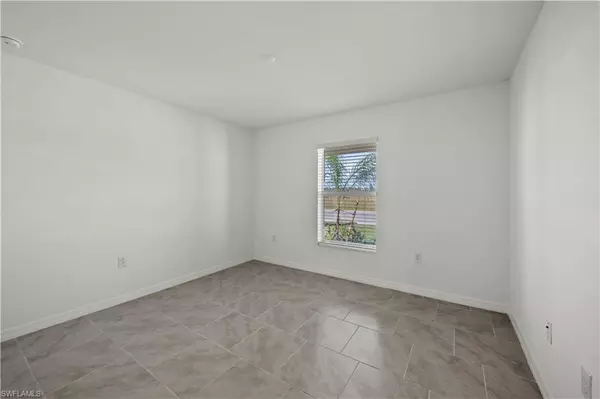 North Fort Myers, FL 33917,4140 San Felice LN