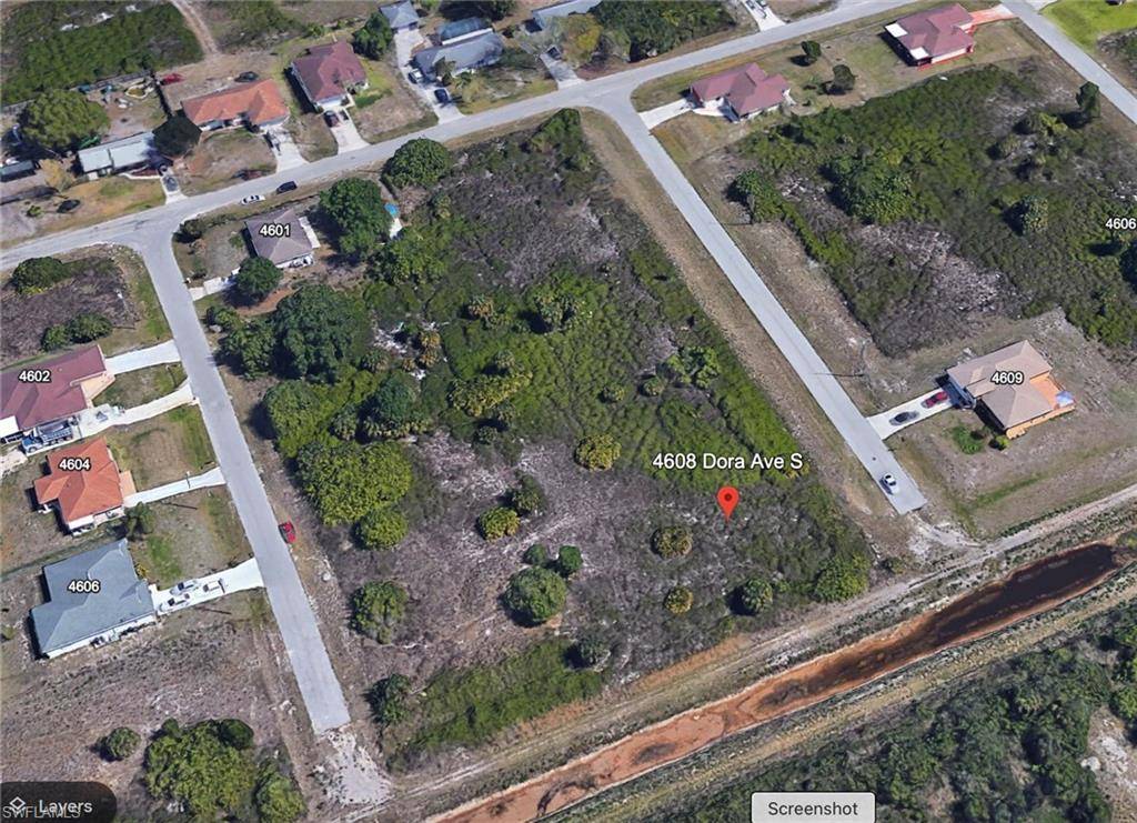 Lehigh Acres, FL 33976,4608 Dora AVE S