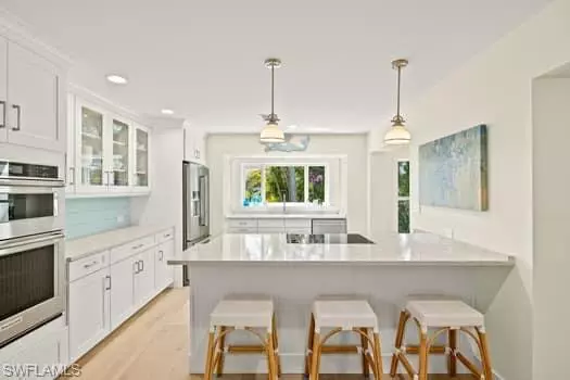 Sanibel, FL 33957,736 Windlass WAY