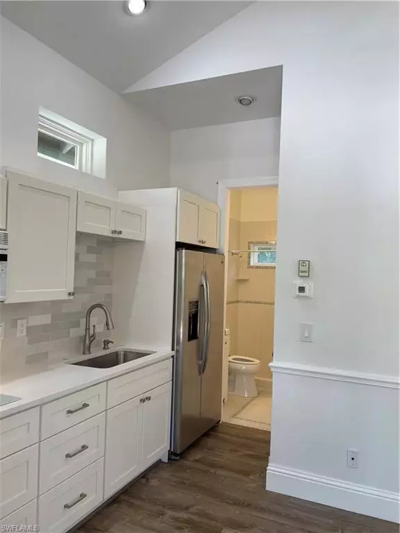 20732 Charing Cross CIR, Estero, FL 33928