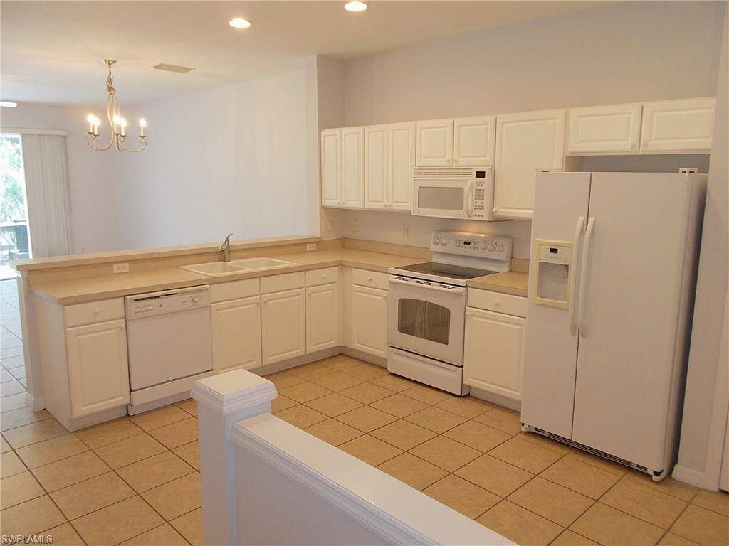 Naples, FL 34110,16071 Caldera LN #56