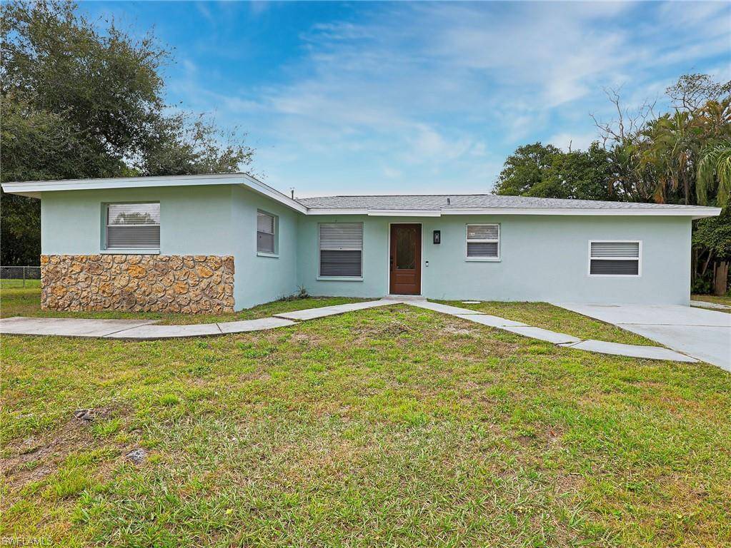 Fort Myers, FL 33905,2411 Hibiscus RD