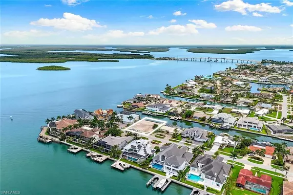 Marco Island, FL 34145,1285 Orange CT