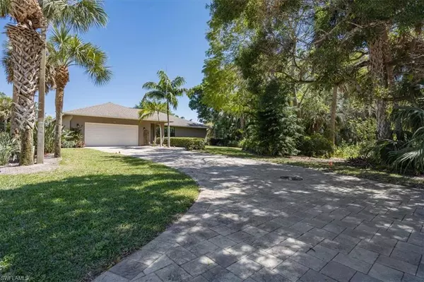 Naples, FL 34110,136 Old Tamiami TRL