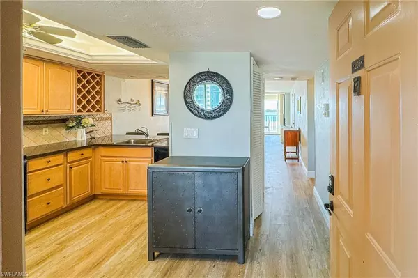 Fort Myers Beach, FL 33931,8400 Estero BLVD #203