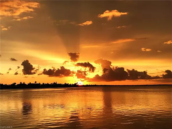 Matlacha, FL 33993,4274 Pine Island RD NW