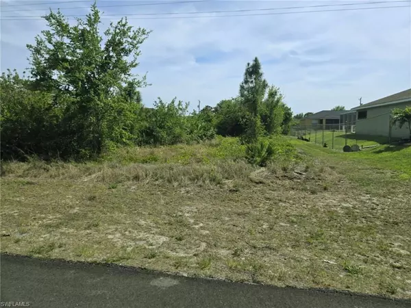 Lehigh Acres, FL 33976,2611 2nd ST SW