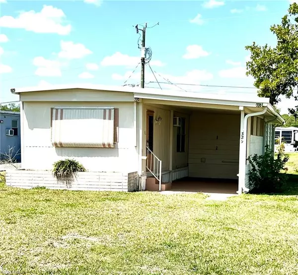 329 Lantern LN, North Fort Myers, FL 33917