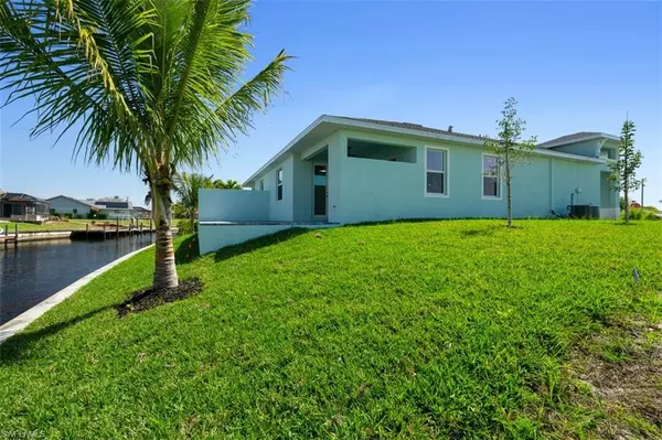 Cape Coral, FL 33904,1105 SE 38th ST