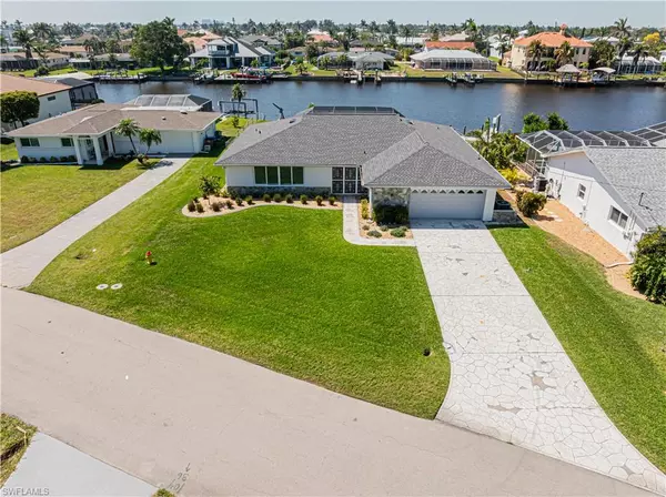 5326 Mikado CT, Cape Coral, FL 33904