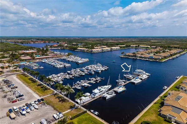 525 Newport DR, Naples, FL 34114