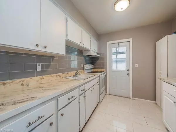 Lehigh Acres, FL 33936,8 Desert Candle CIR