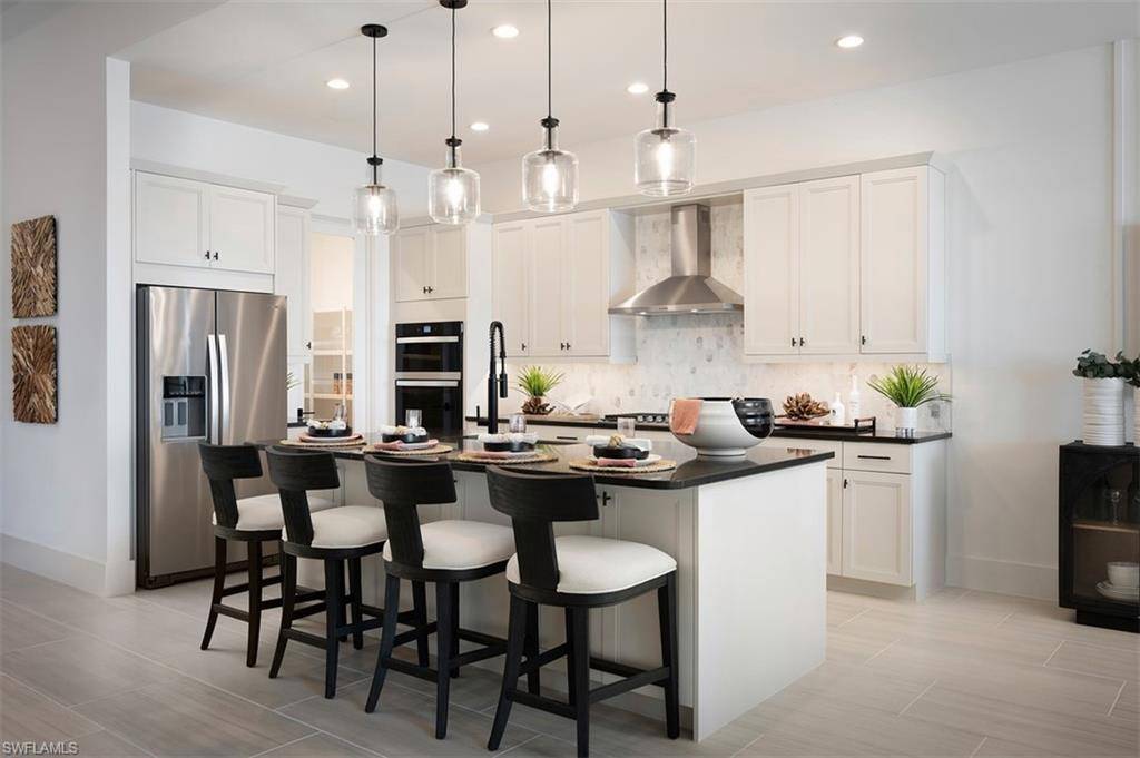 9091 Kite LN, Naples, FL 34114