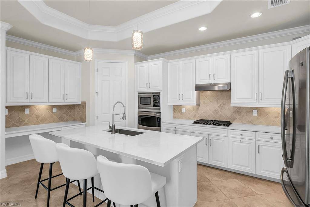 Naples, FL 34114,2938 Aviamar CIR