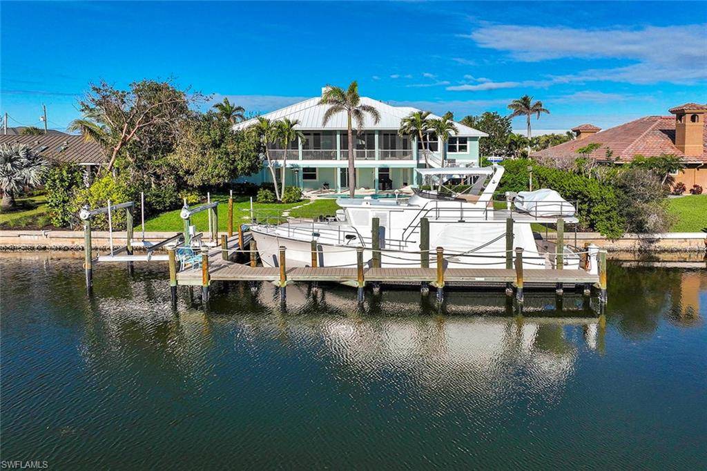 877 Limpet DR, Sanibel, FL 33957