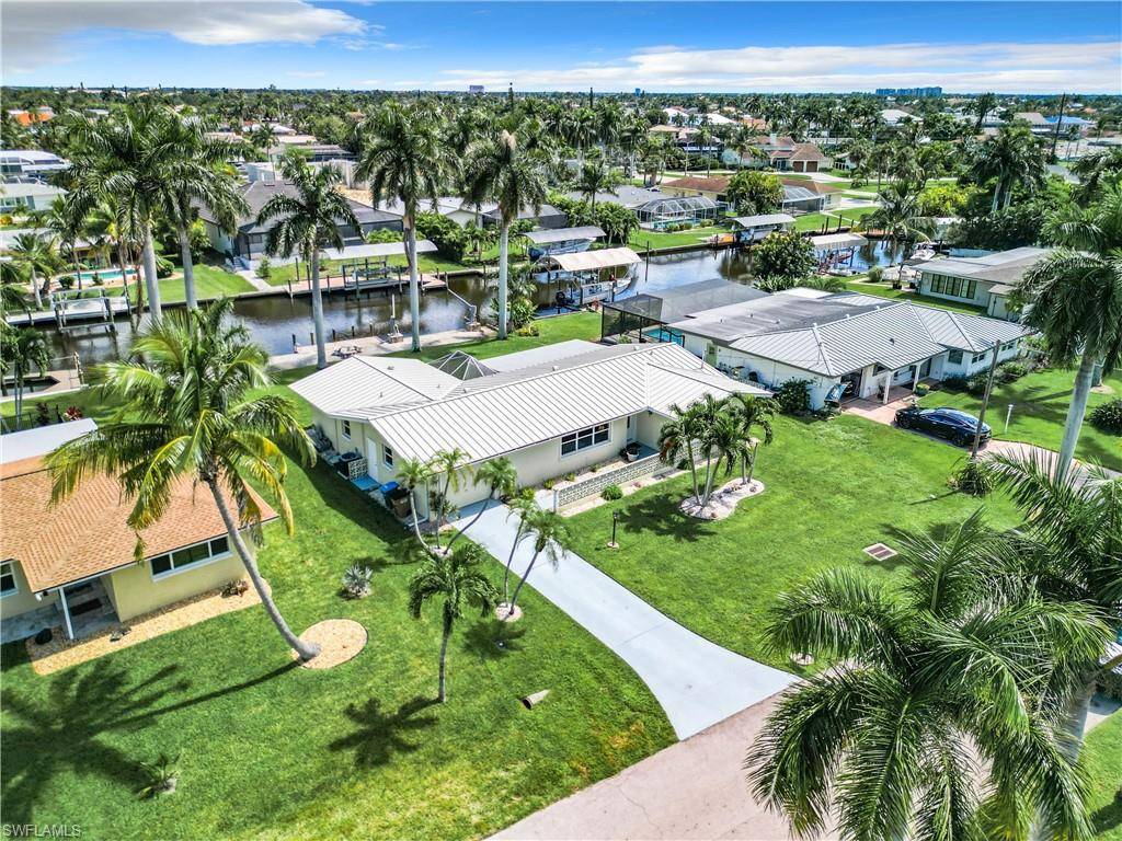 5249 Sunset CT, Cape Coral, FL 33904