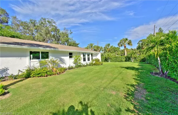 Naples, FL 34112,3092/3080 Coco AVE
