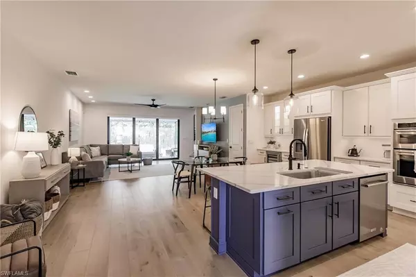Naples, FL 34105,13005 Pembroke DR