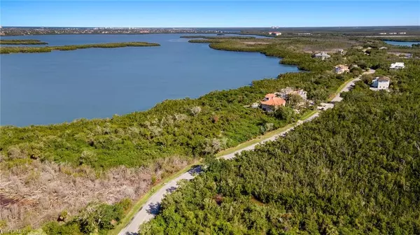 Marco Island, FL 34145,929 WHISKEY CREEK DR