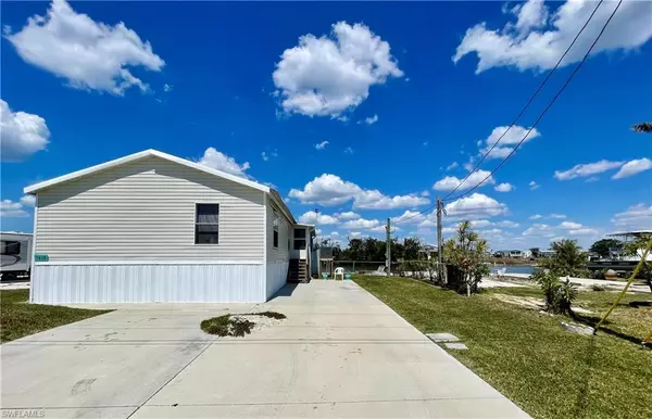 St. James City, FL 33956,3888 ROYAL PALM DR