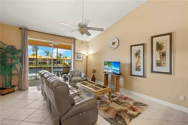 4560 SE 5th PL #209, Cape Coral, FL 33904