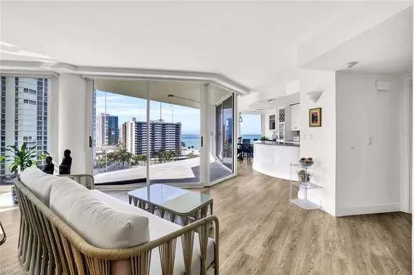 Naples, FL 34103,4041 Gulf Shore BLVD N #1002