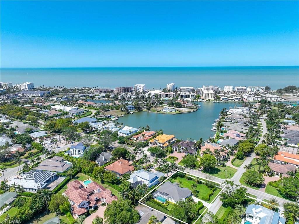 Naples, FL 34102,1850 Crayton RD