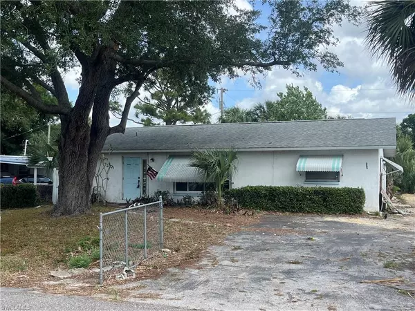 North Fort Myers, FL 33917,243 Poe AVE