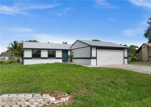 Fort Myers, FL 33967,17208 Haitian DR