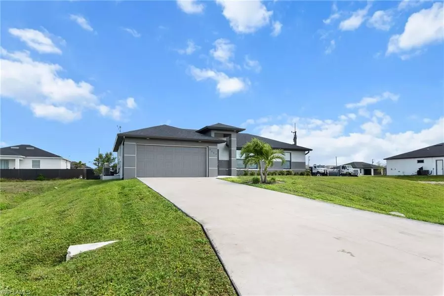 3907 NW 40th ST, Cape Coral, FL 33993